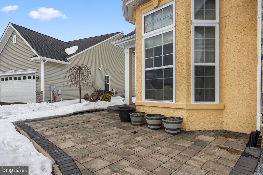 15 KRESSON COURT