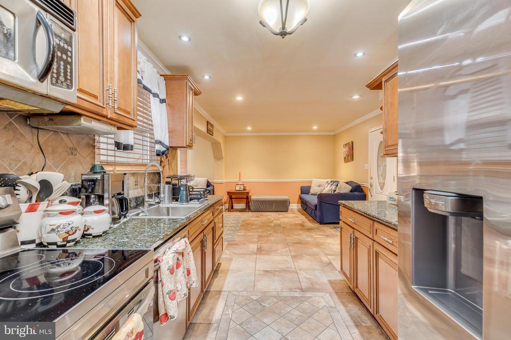 8661 WYNDAM ROAD