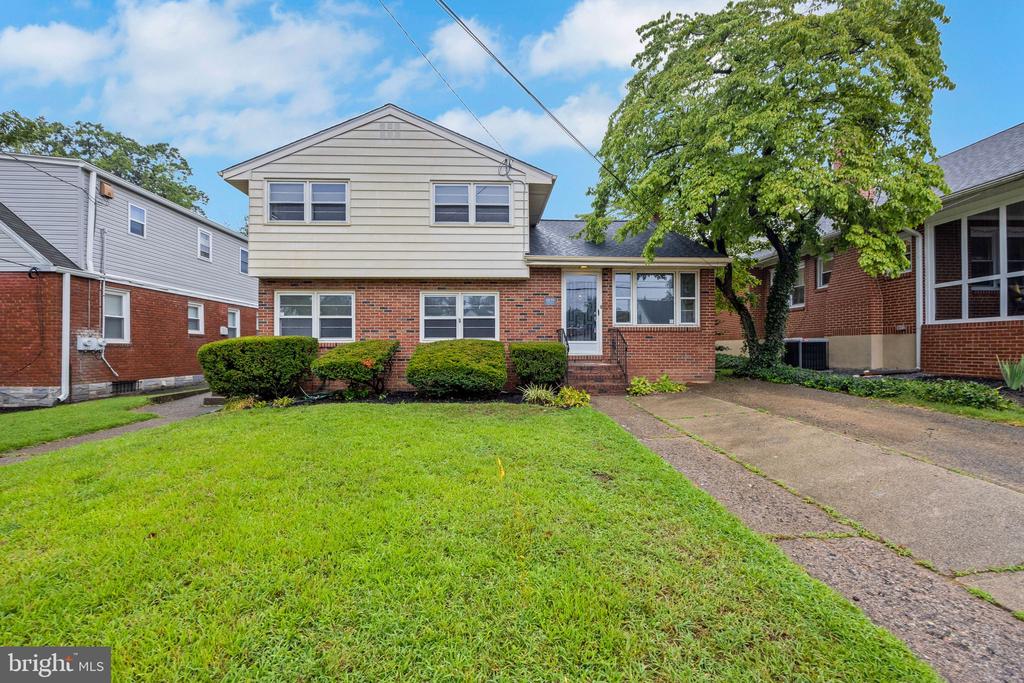1839 PROSPECT RIDGE BOULEVARD