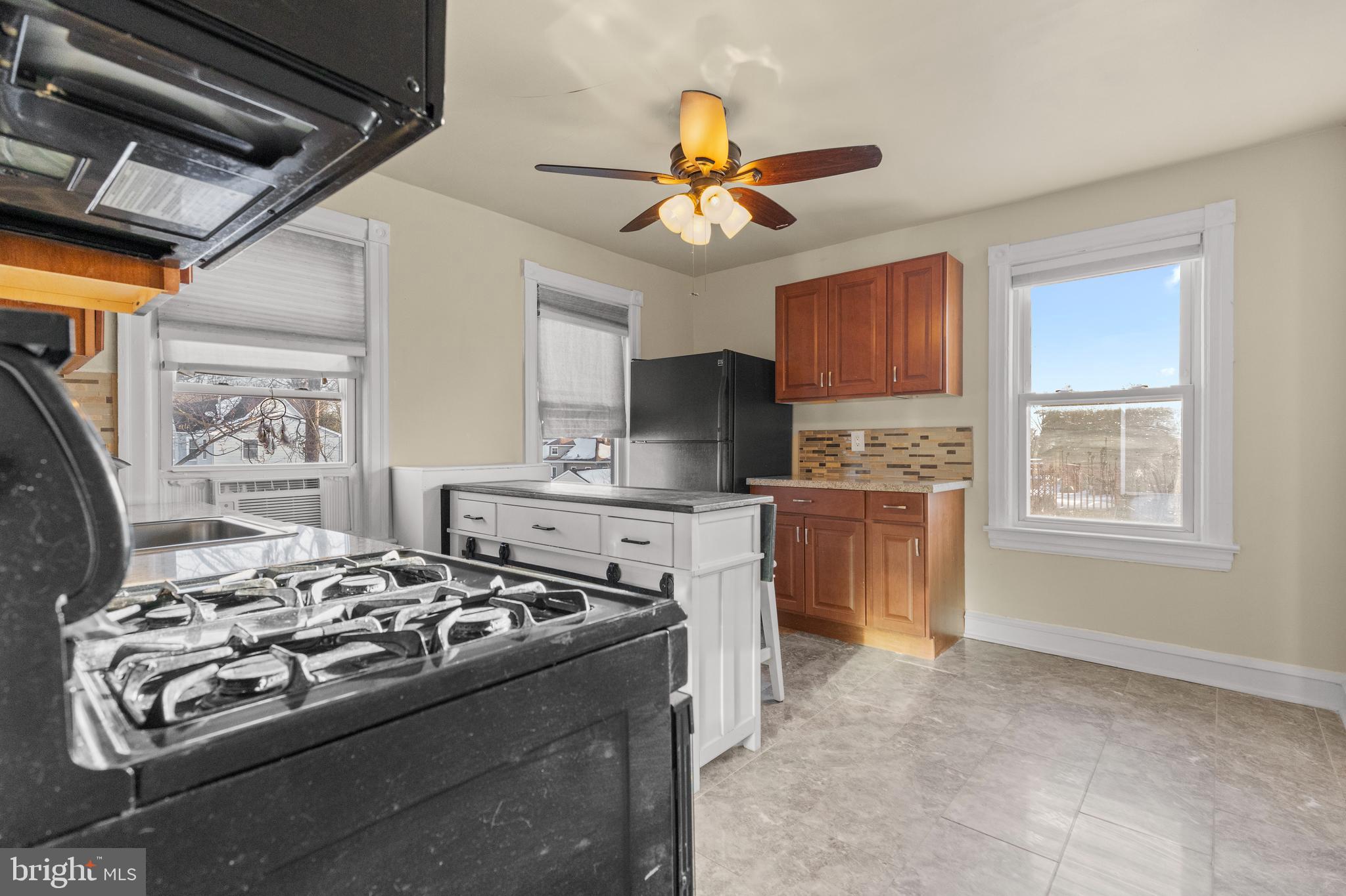 116 CHESTNUT STREET 2