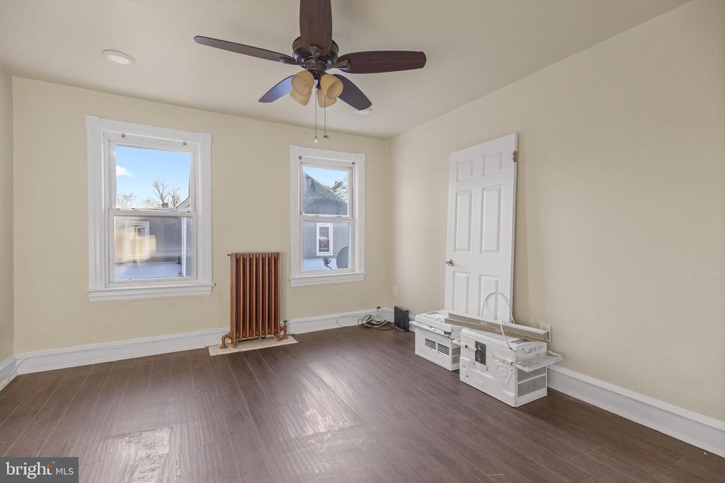 116 CHESTNUT STREET 2