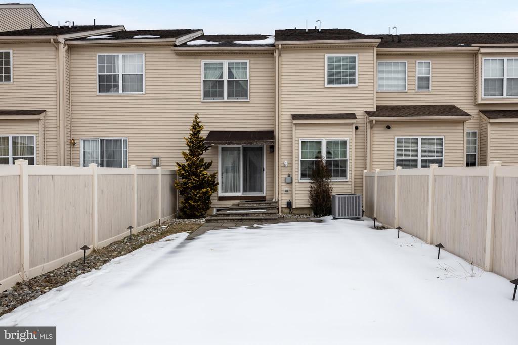 26 GLACIER DRIVE