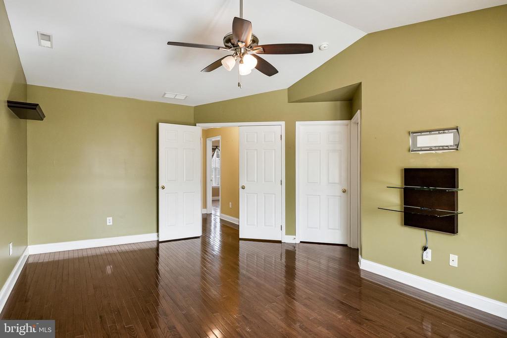 26 GLACIER DRIVE