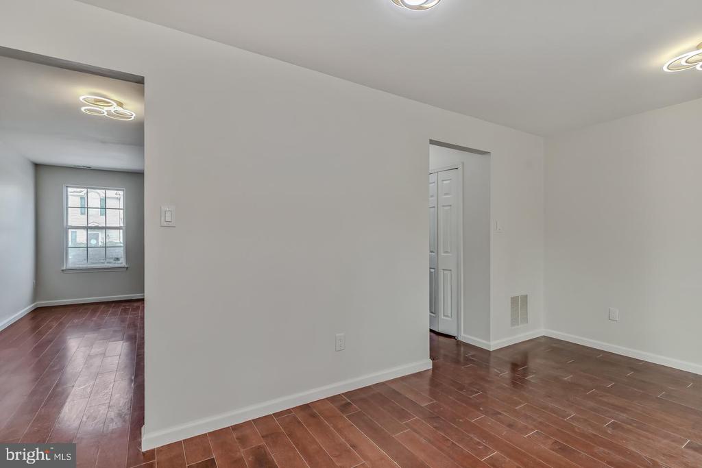 2704 TALL PINES