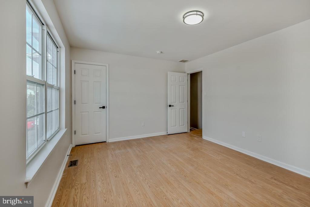 2704 TALL PINES