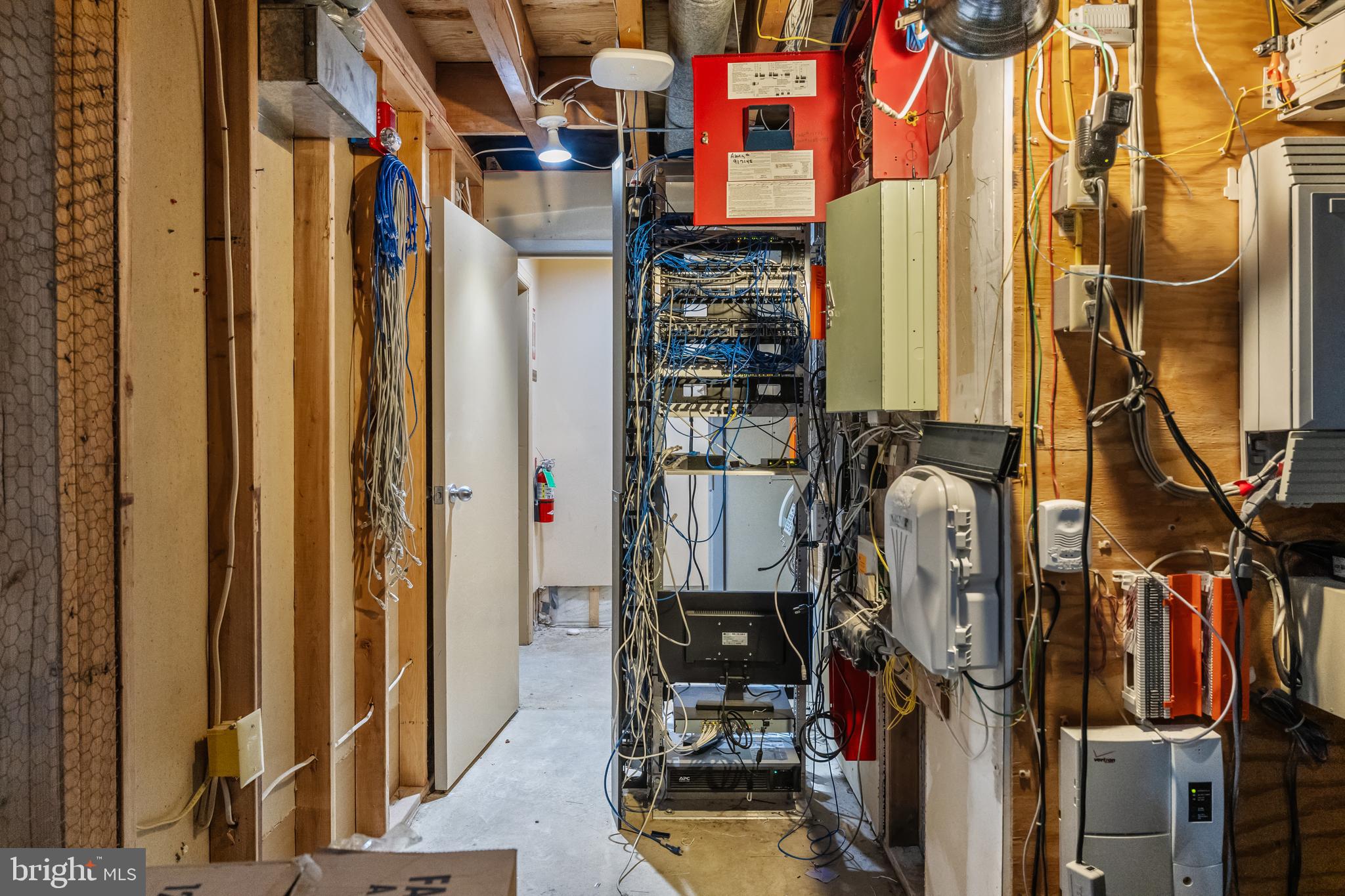 4 KINGS HIGHWAY E SUITE 101