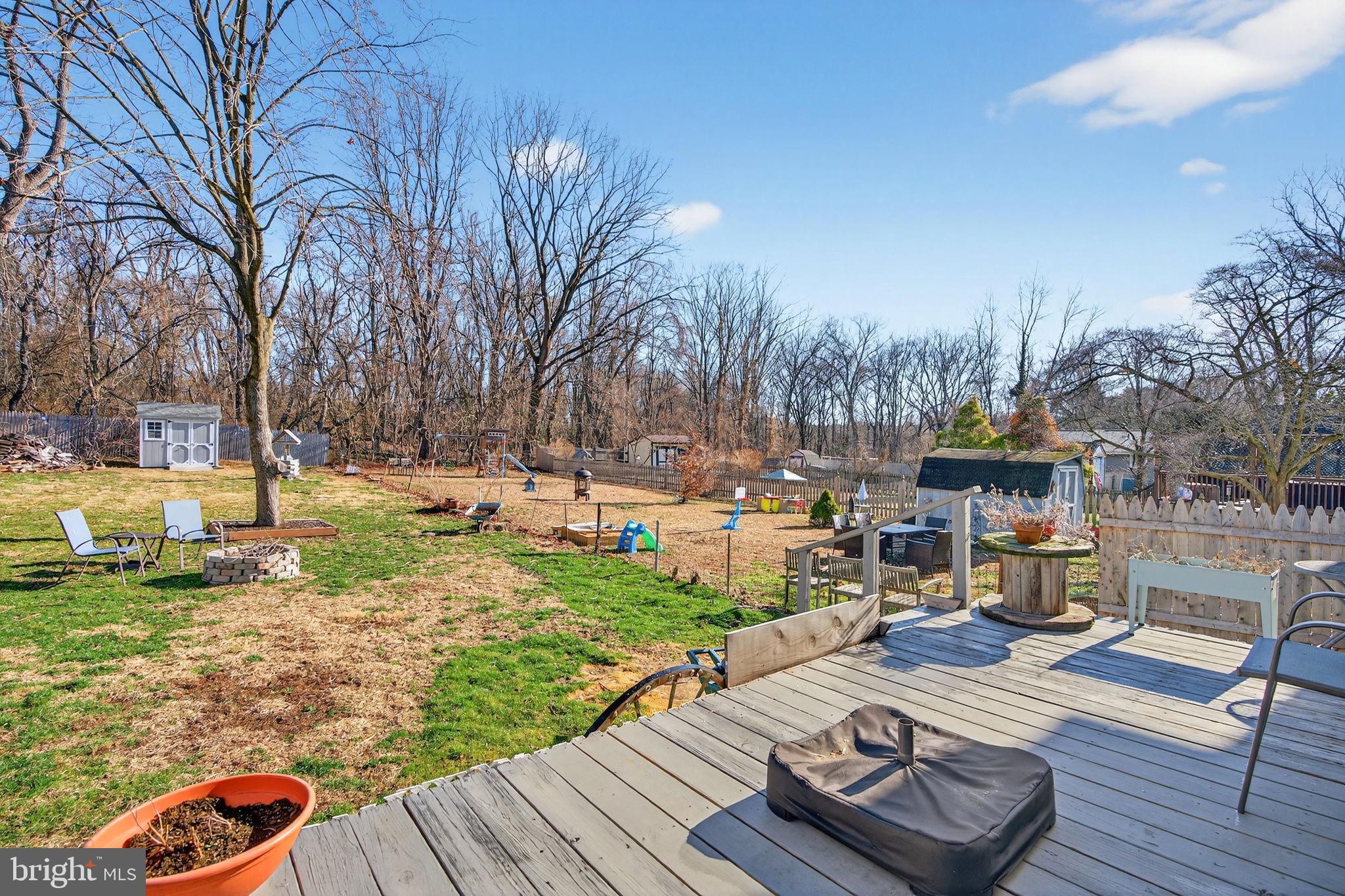 1006 CHESTNUT AVENUE