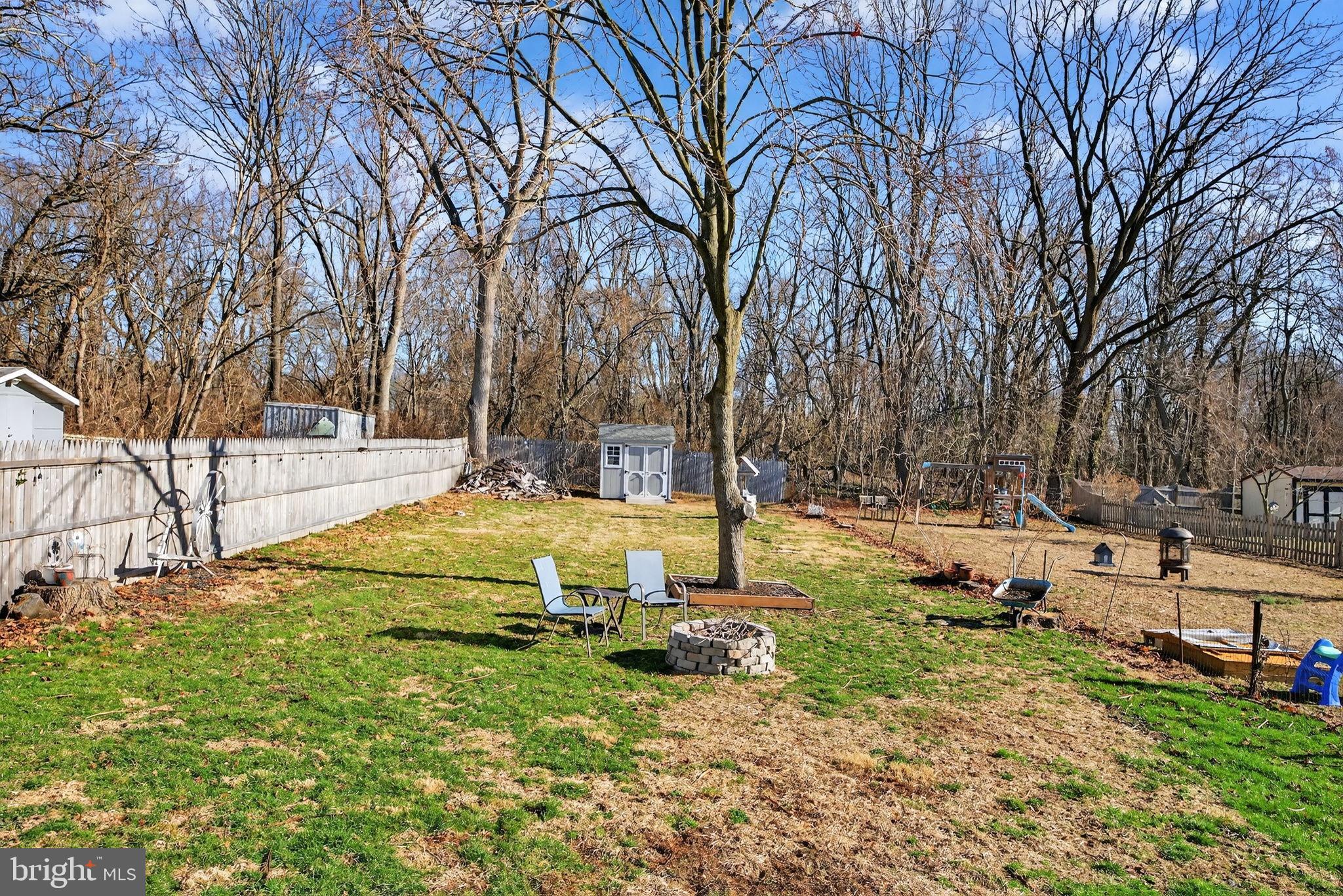 1006 CHESTNUT AVENUE