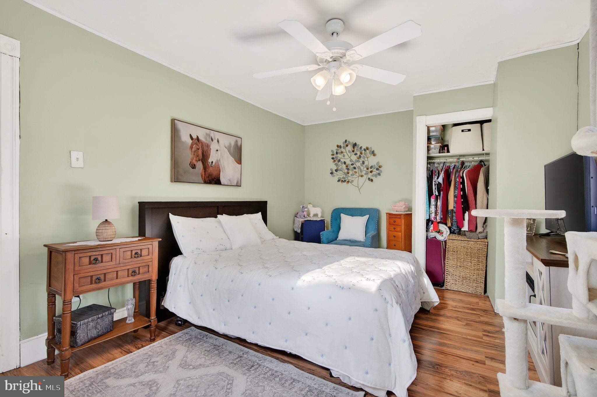 1006 CHESTNUT AVENUE