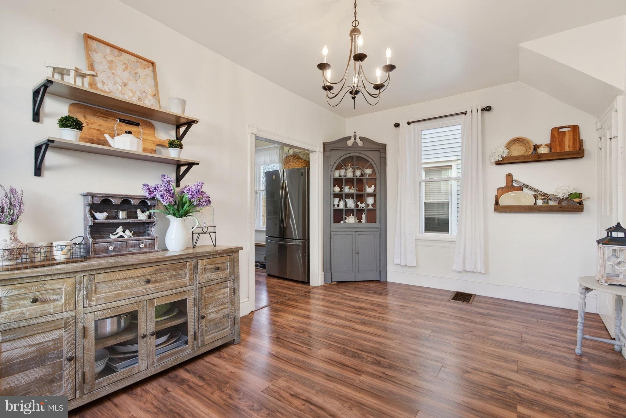 1006 CHESTNUT AVENUE