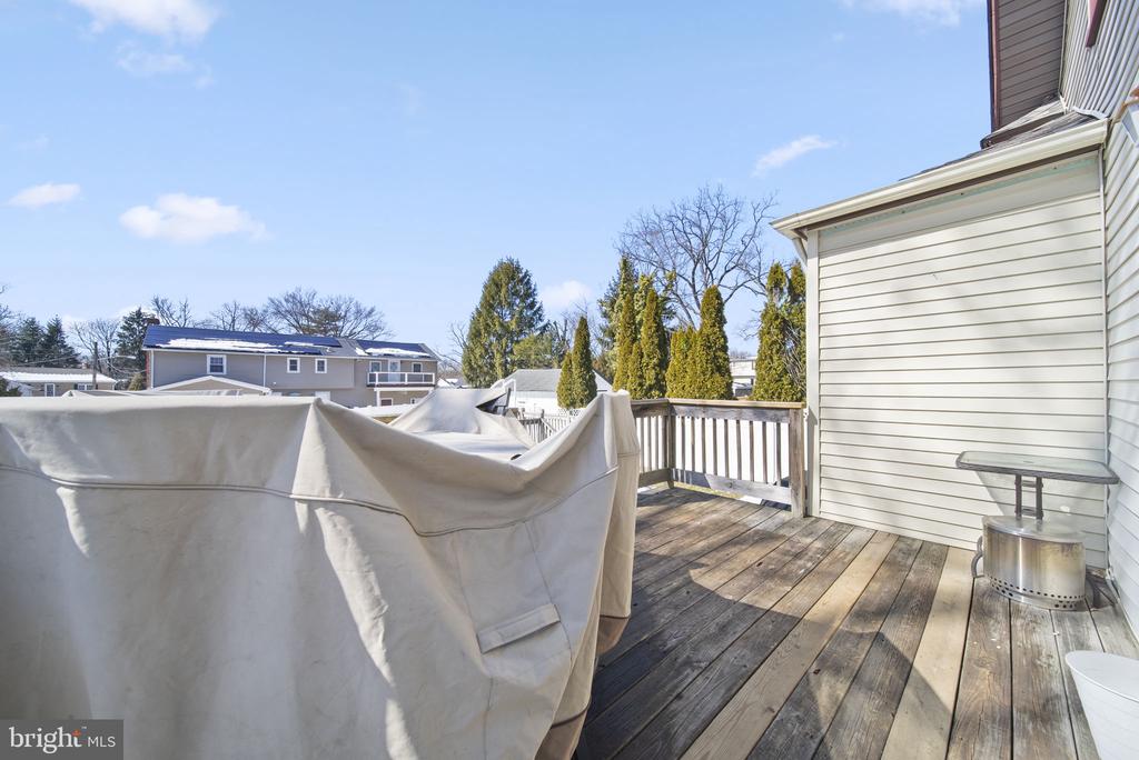 120 CEDARCROFT AVENUE