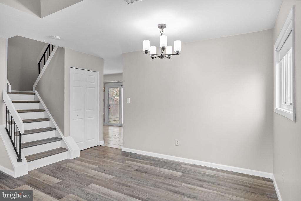 10 GLENWOOD DRIVE
