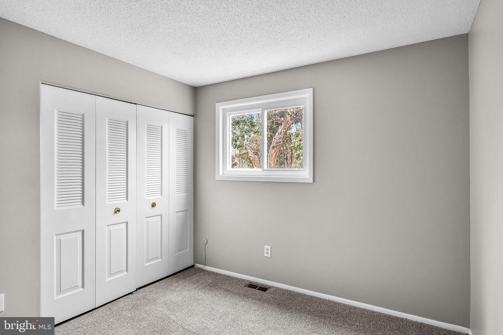 10 GLENWOOD DRIVE