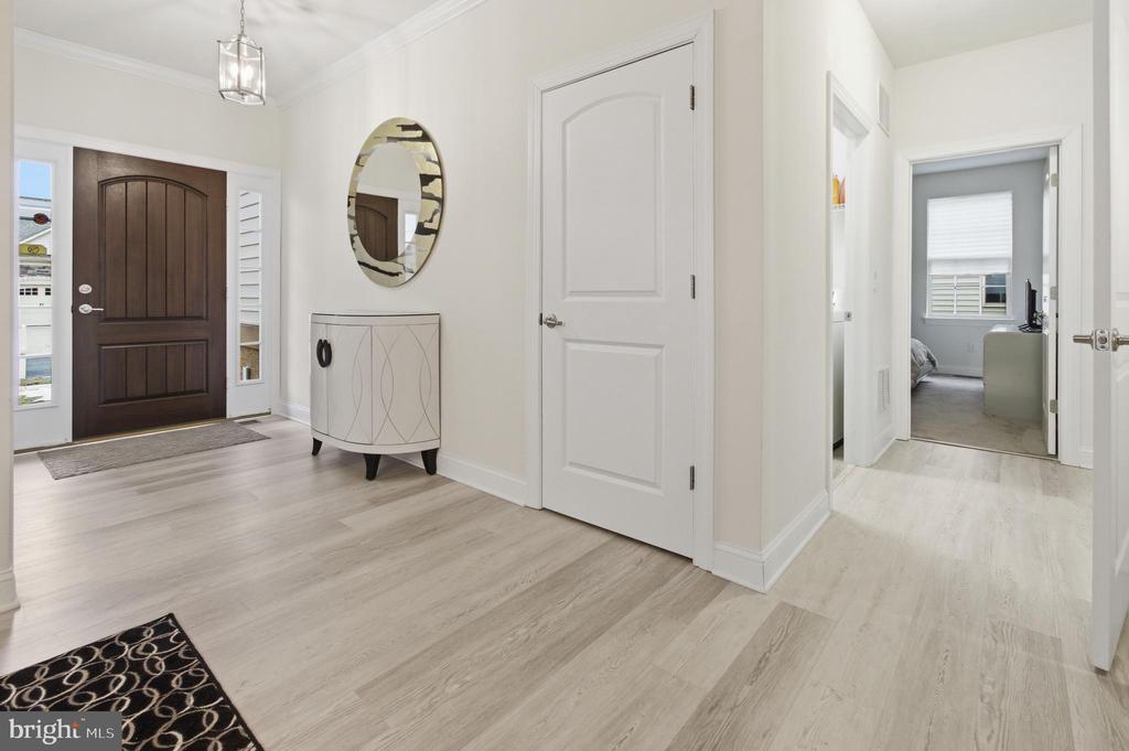 28 GAINSBORO DRIVE