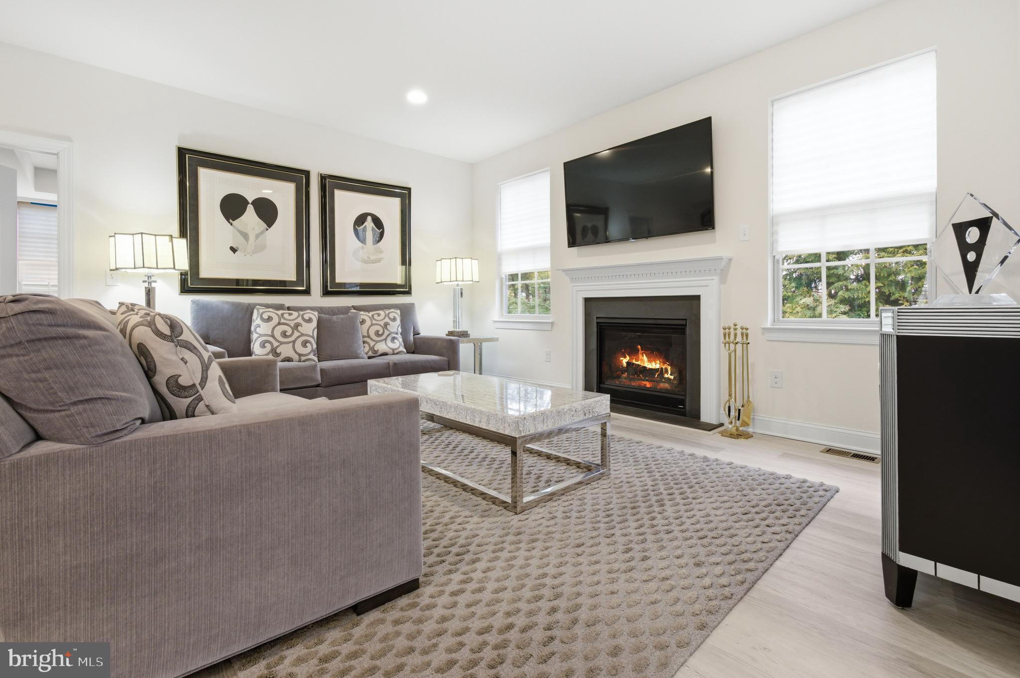 28 GAINSBORO DRIVE