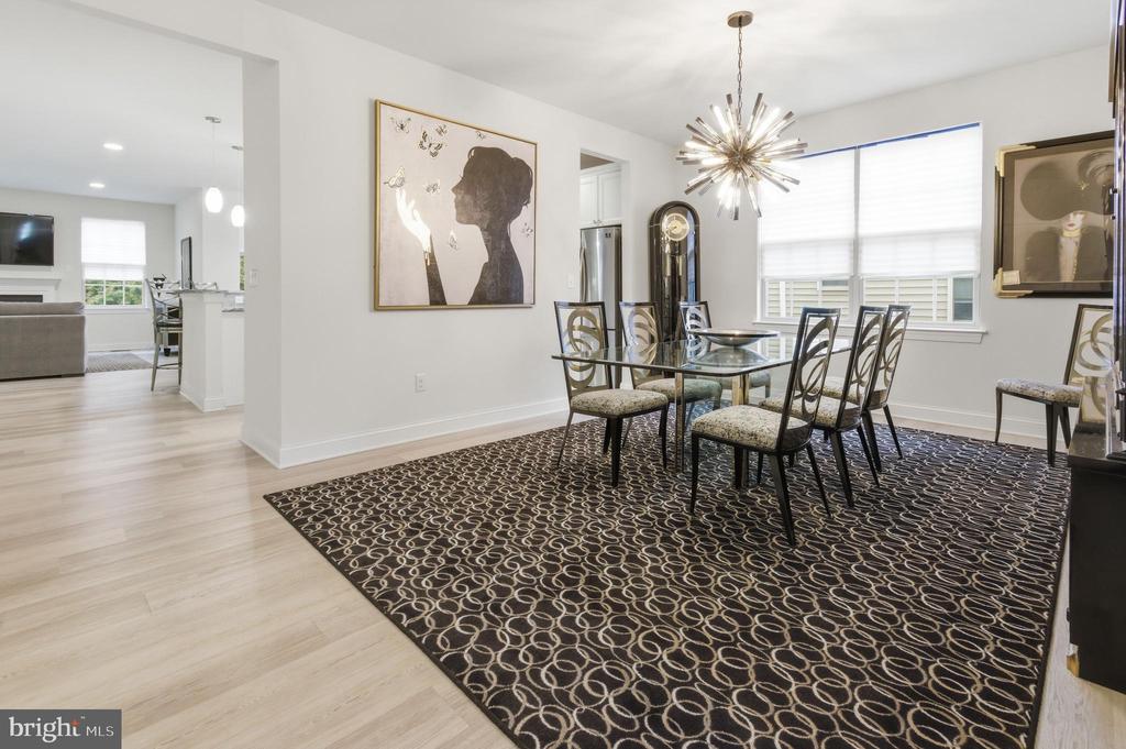28 GAINSBORO DRIVE