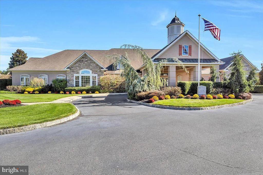 28 GAINSBORO DRIVE