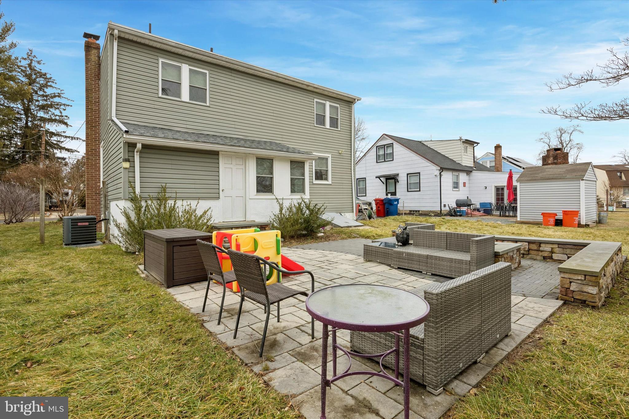 23 STATION AVENUE