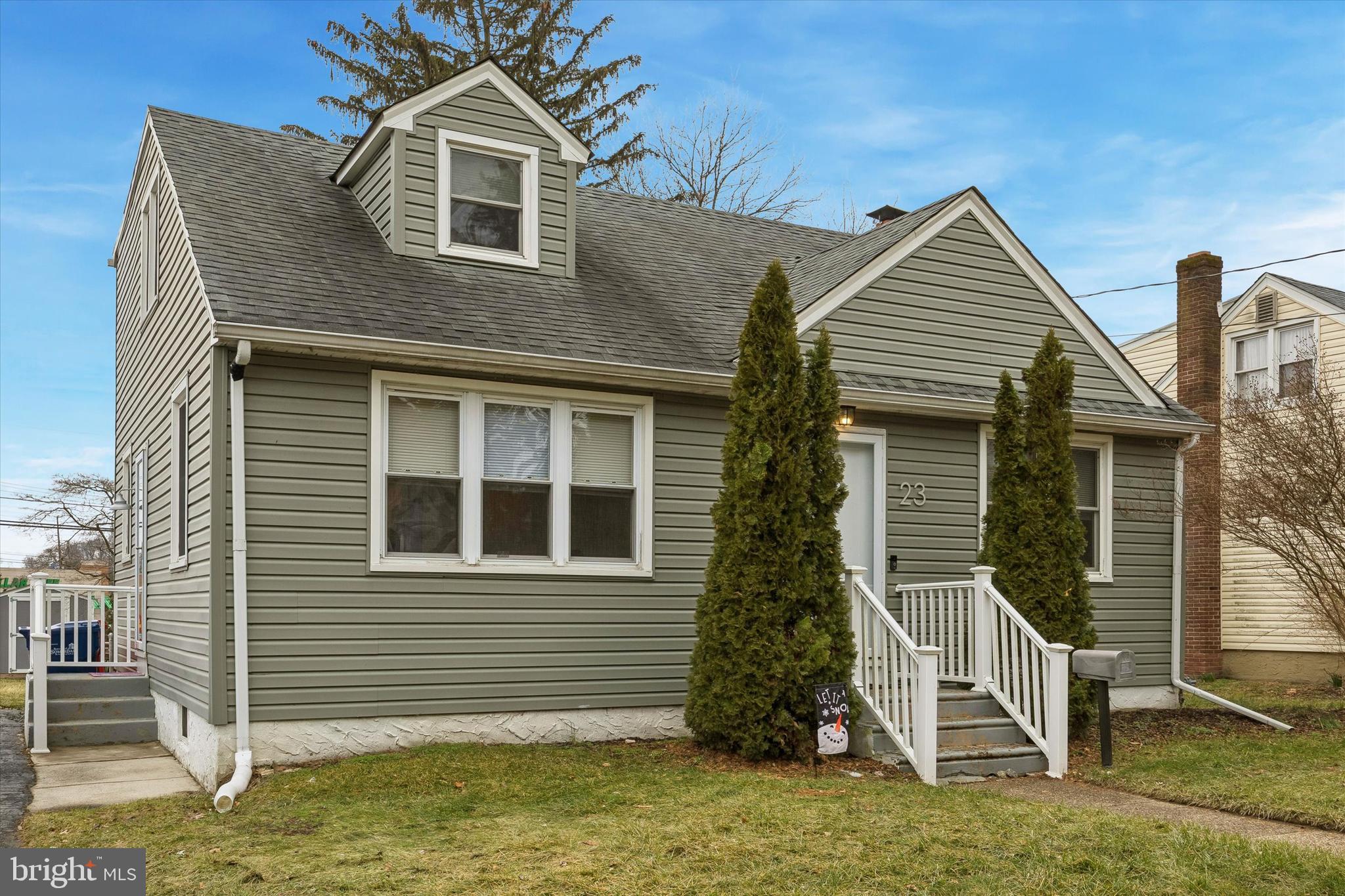 23 STATION AVENUE