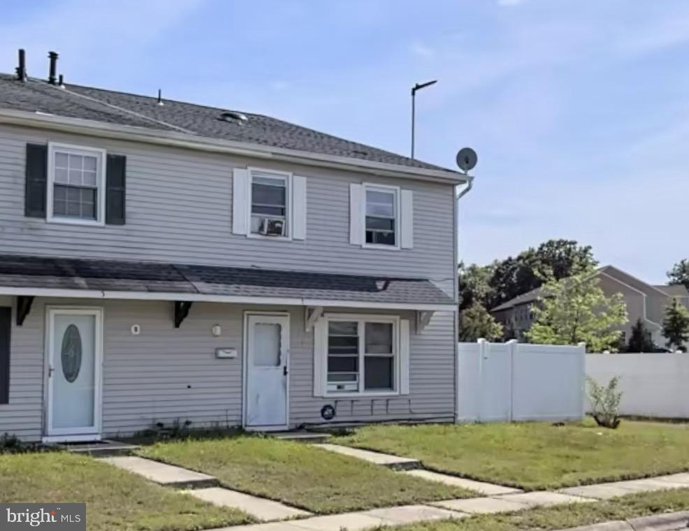 7 LYRIC COURT