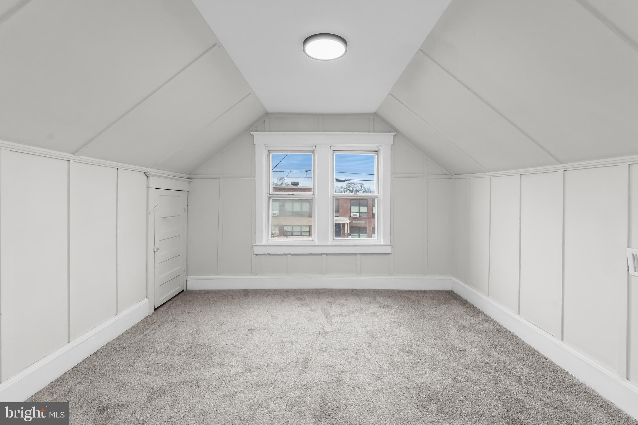 516 HUNTINGTON AVENUE