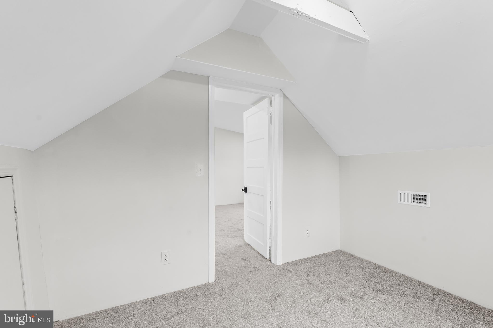 516 HUNTINGTON AVENUE