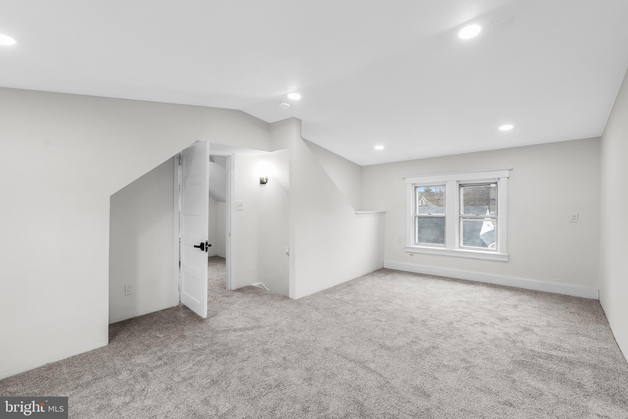 516 HUNTINGTON AVENUE