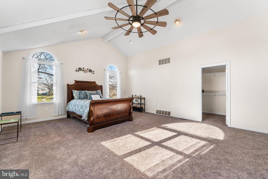 8201 WEYMOUTH DRIVE