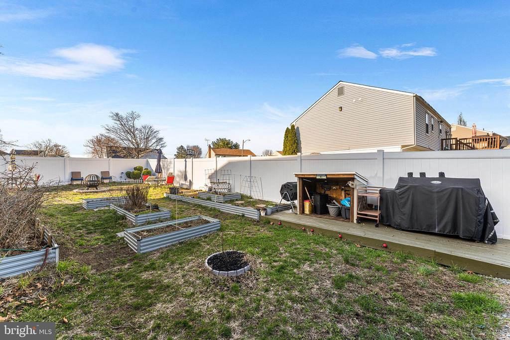 8201 WEYMOUTH DRIVE