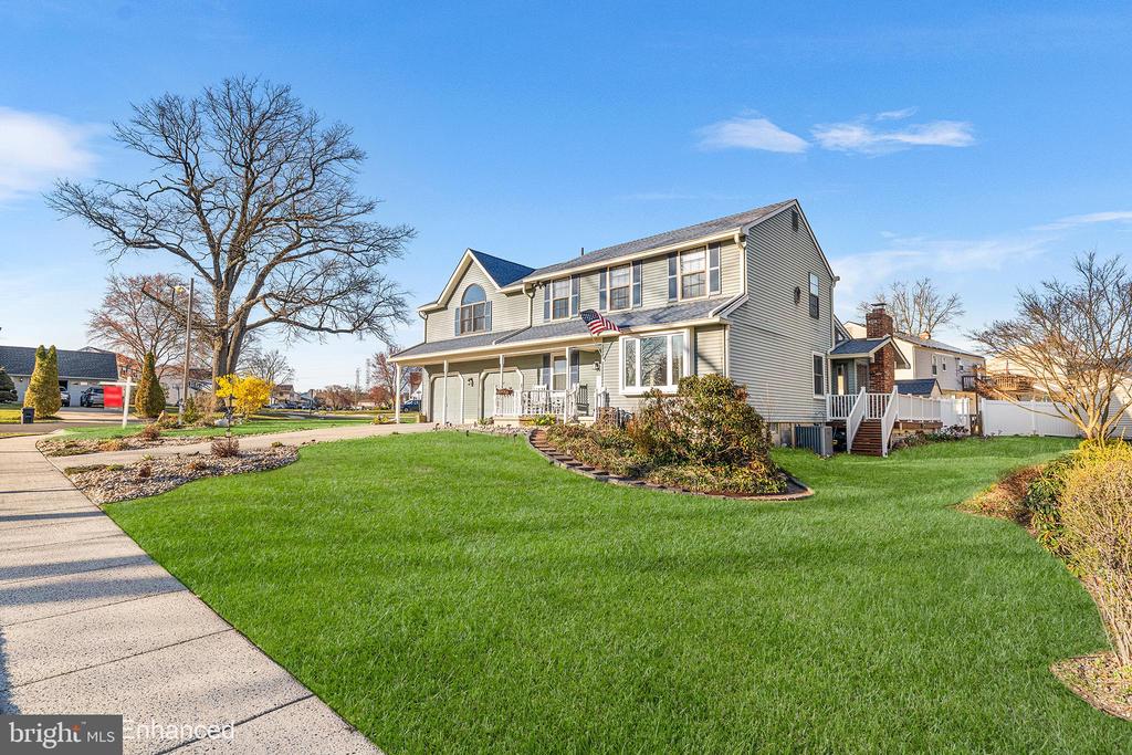 8201 WEYMOUTH DRIVE