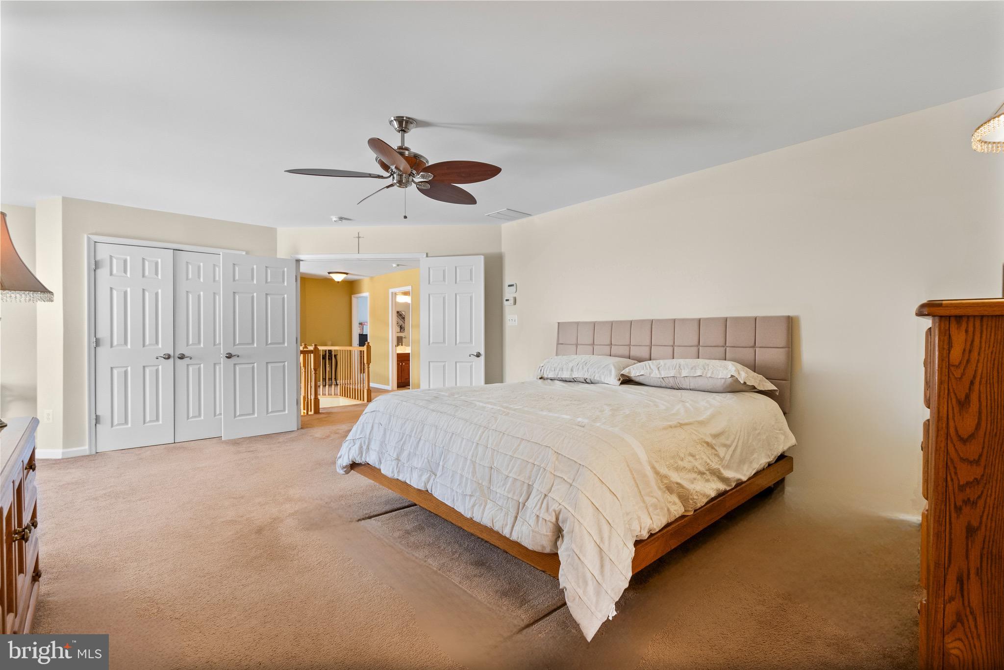 10 LAUREL WOOD COURT