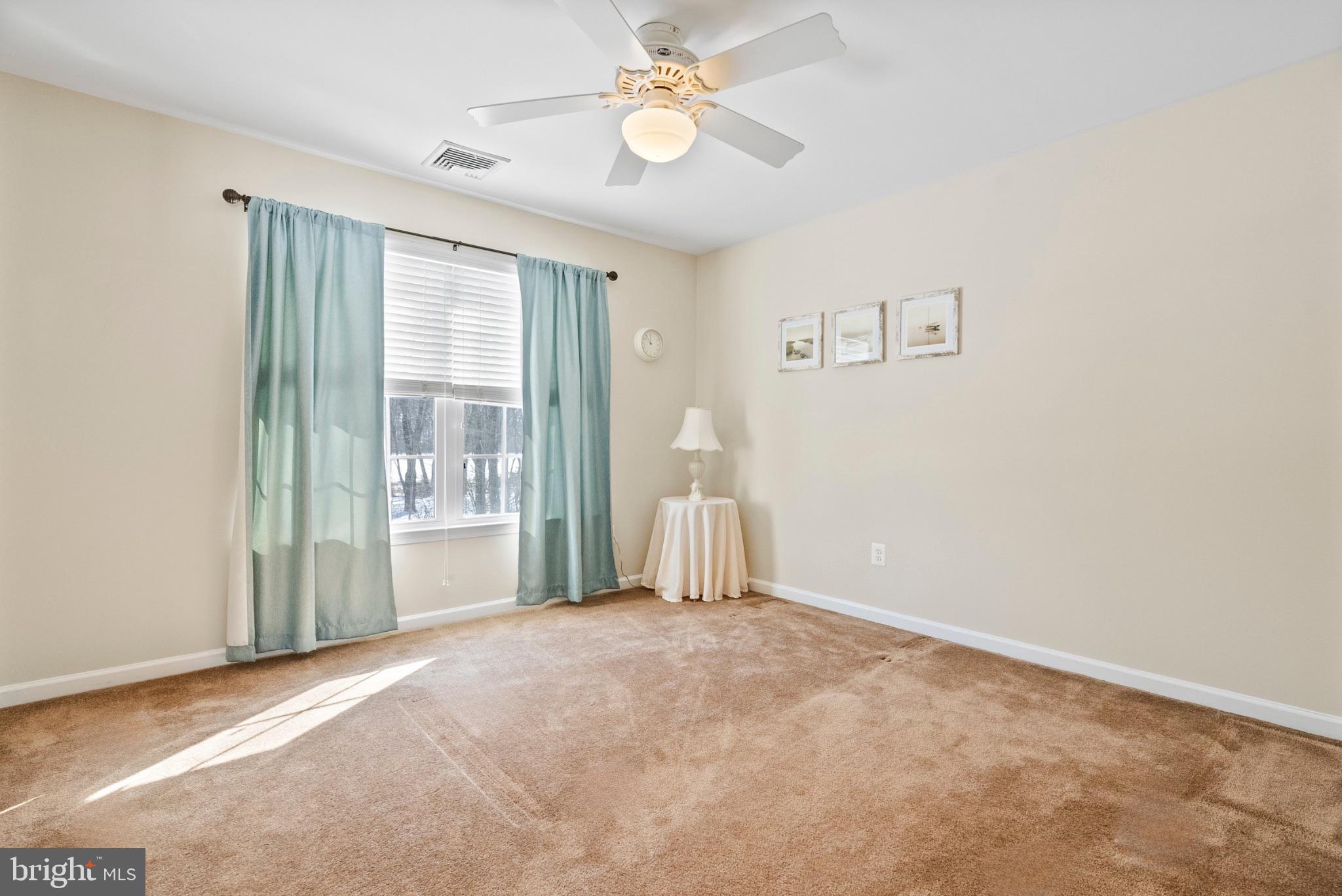 10 LAUREL WOOD COURT