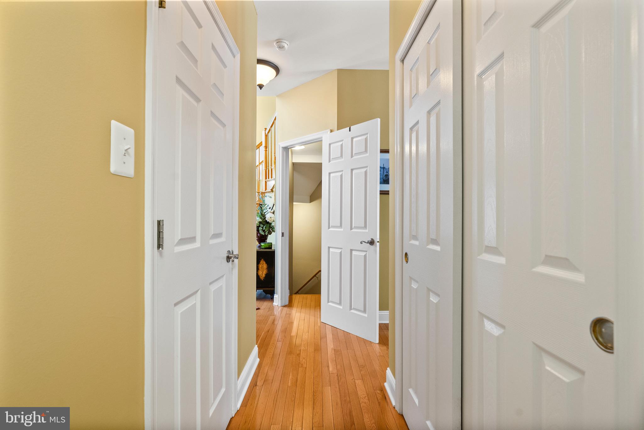 10 LAUREL WOOD COURT