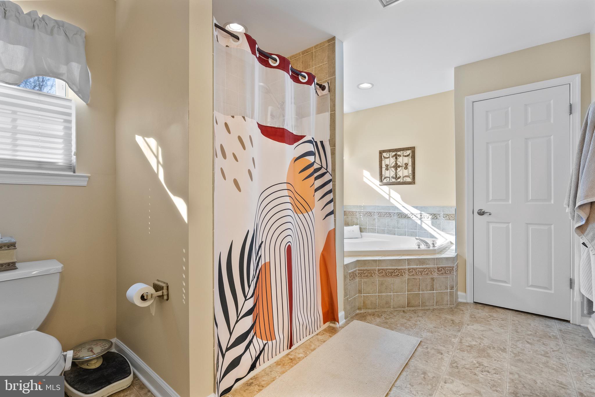 10 LAUREL WOOD COURT