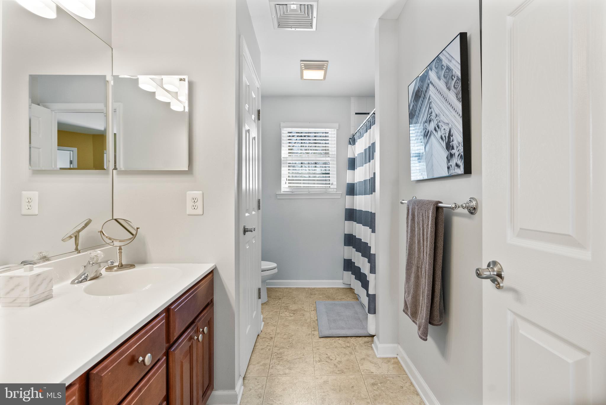 10 LAUREL WOOD COURT