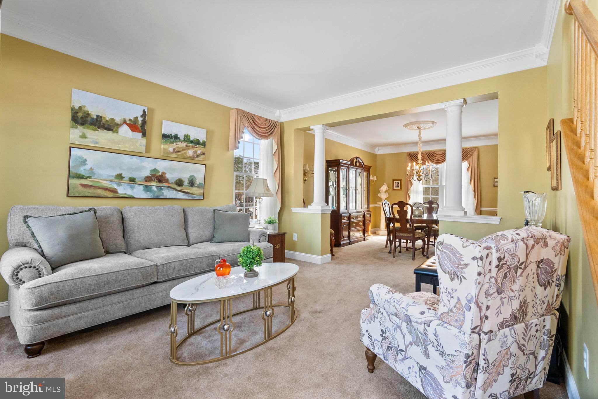 10 LAUREL WOOD COURT