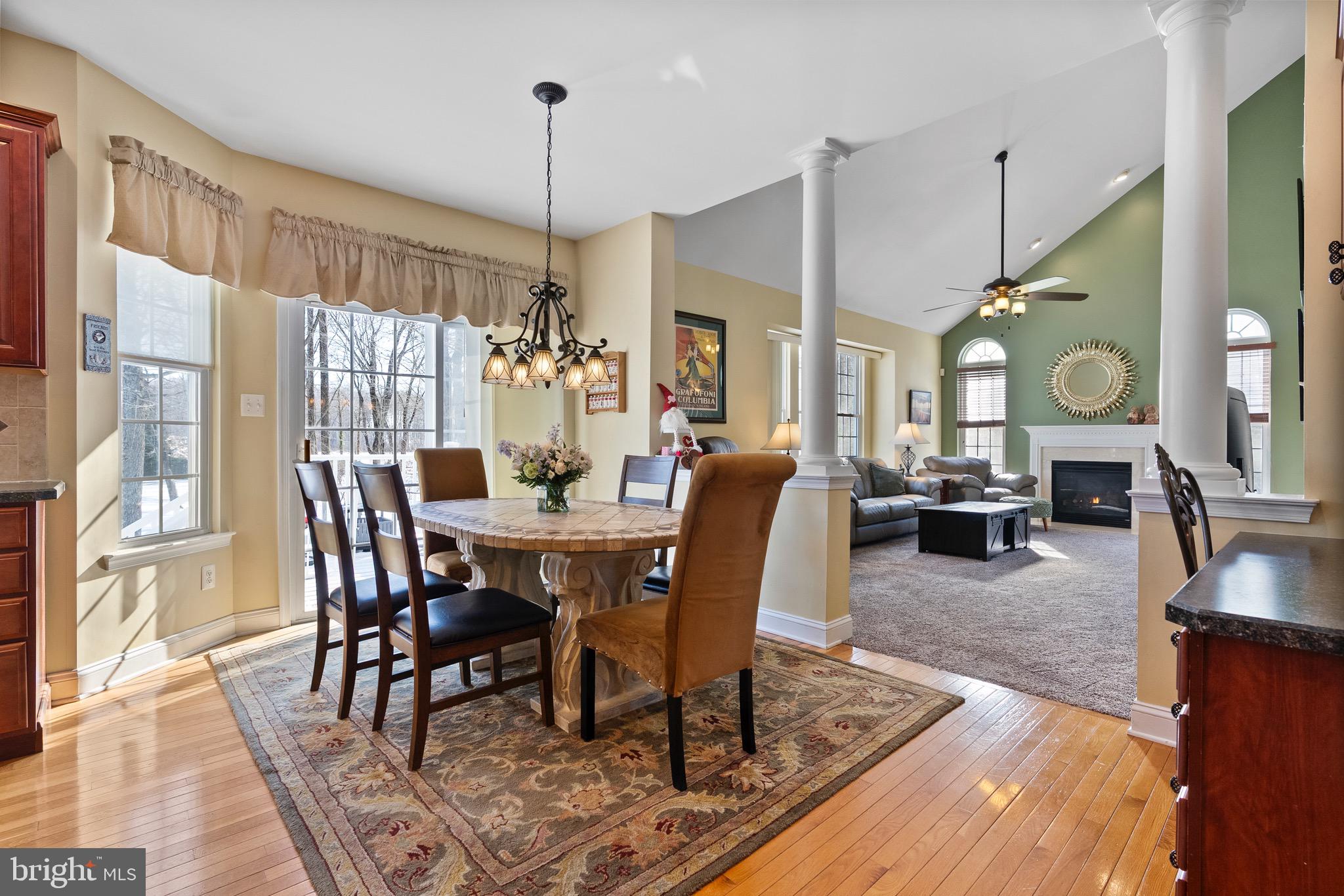 10 LAUREL WOOD COURT