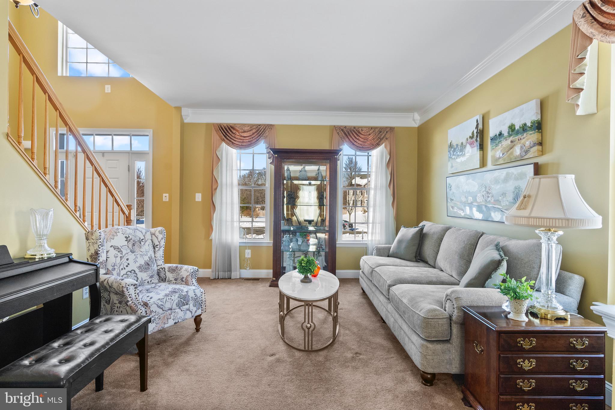 10 LAUREL WOOD COURT