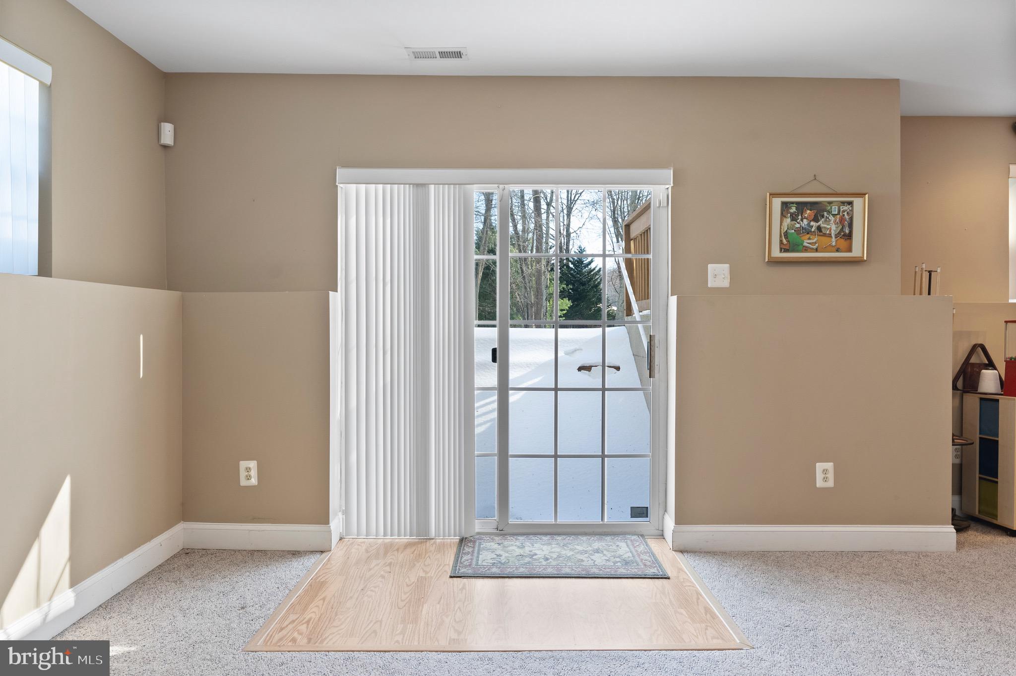 10 LAUREL WOOD COURT