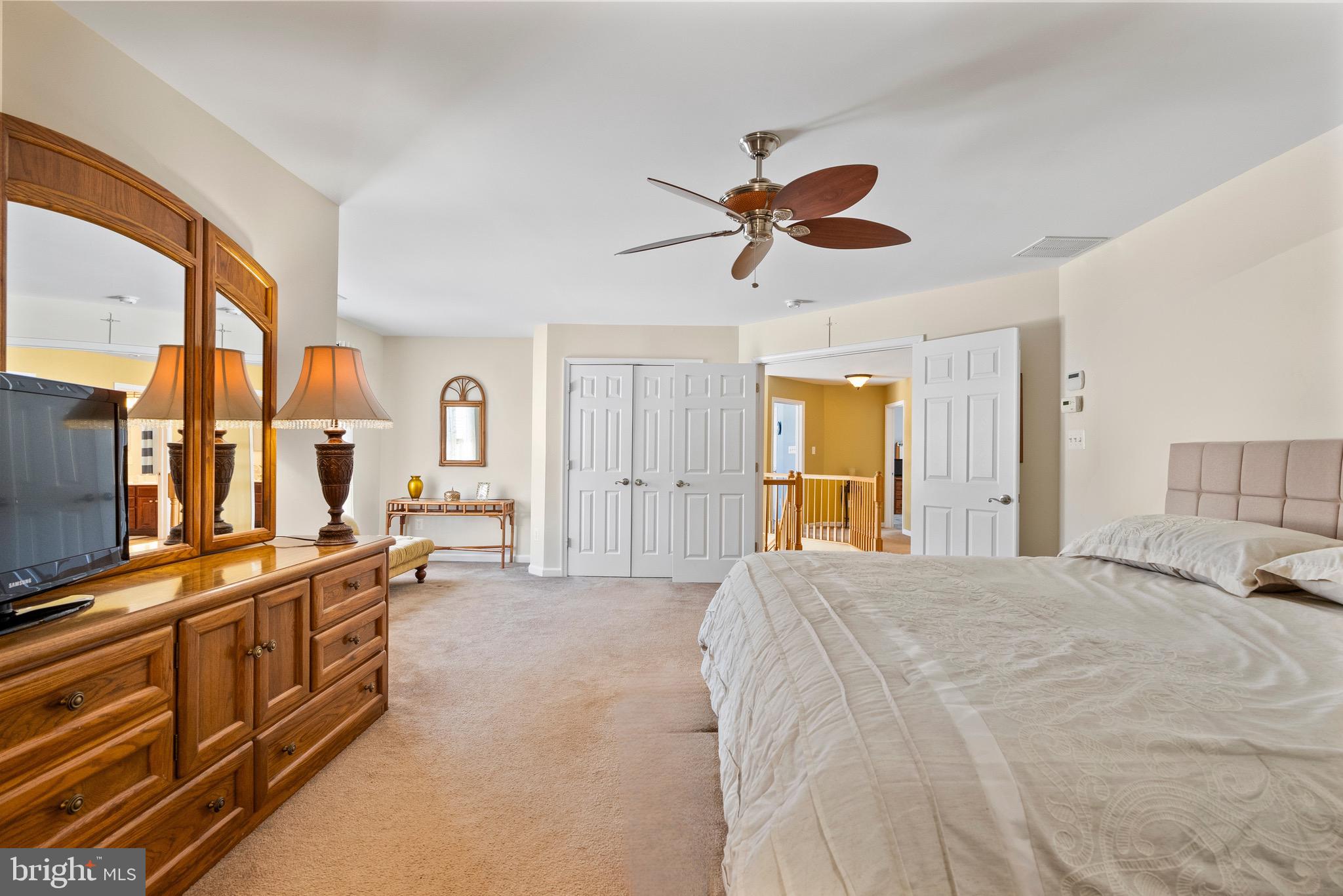 10 LAUREL WOOD COURT
