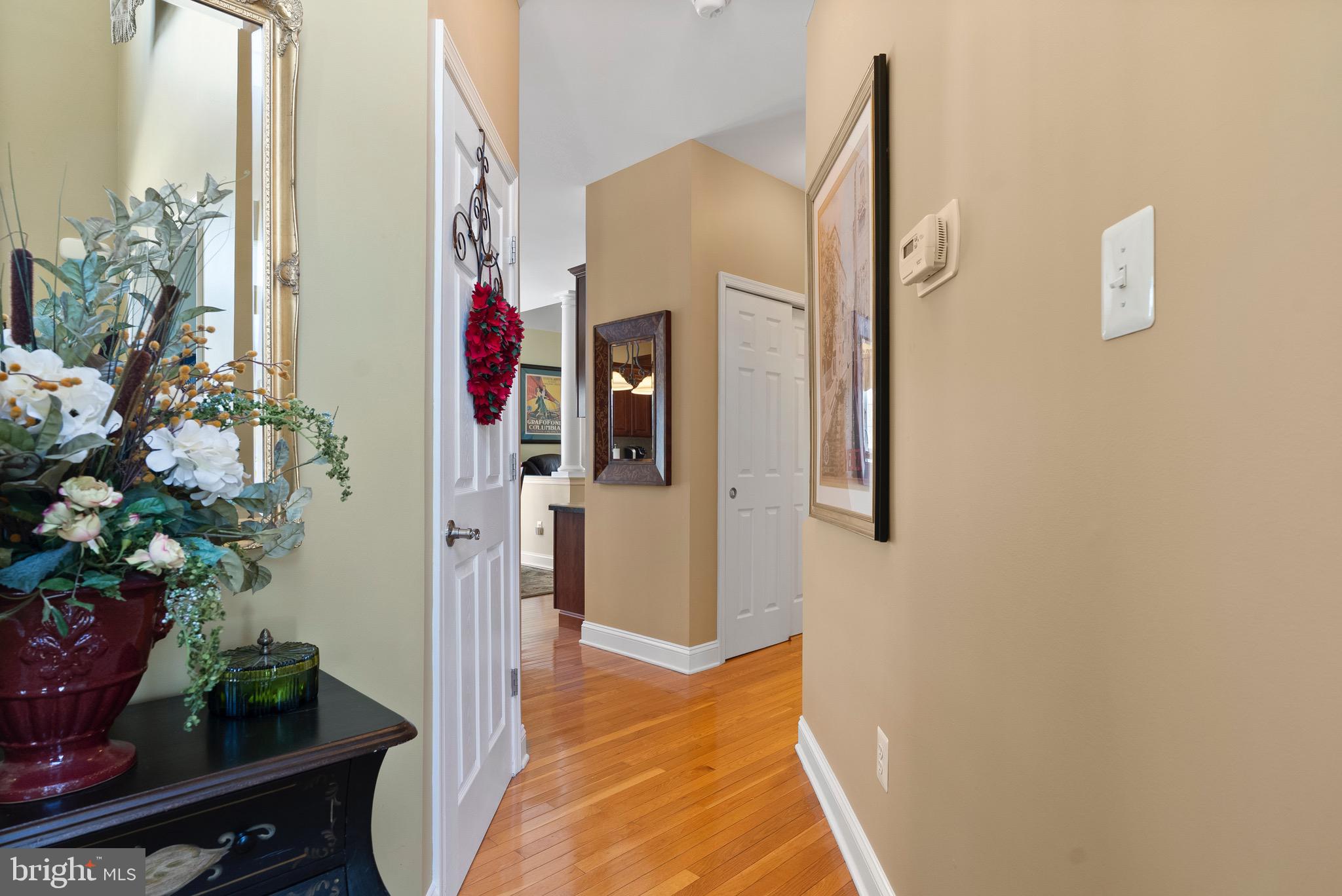 10 LAUREL WOOD COURT