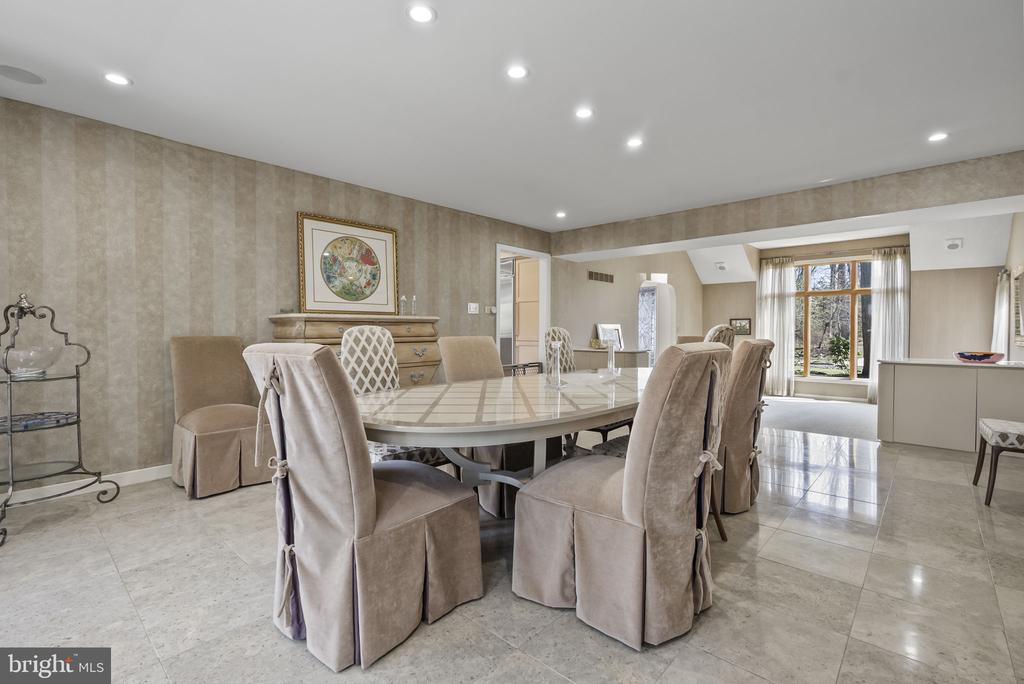 24 YORKSHIRE DRIVE