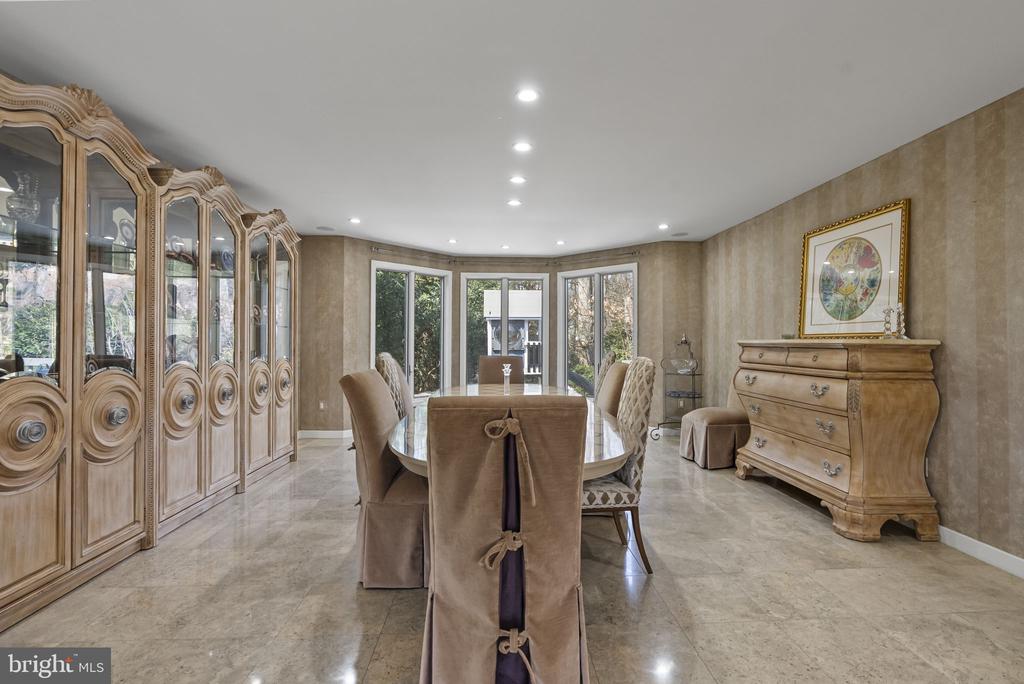 24 YORKSHIRE DRIVE