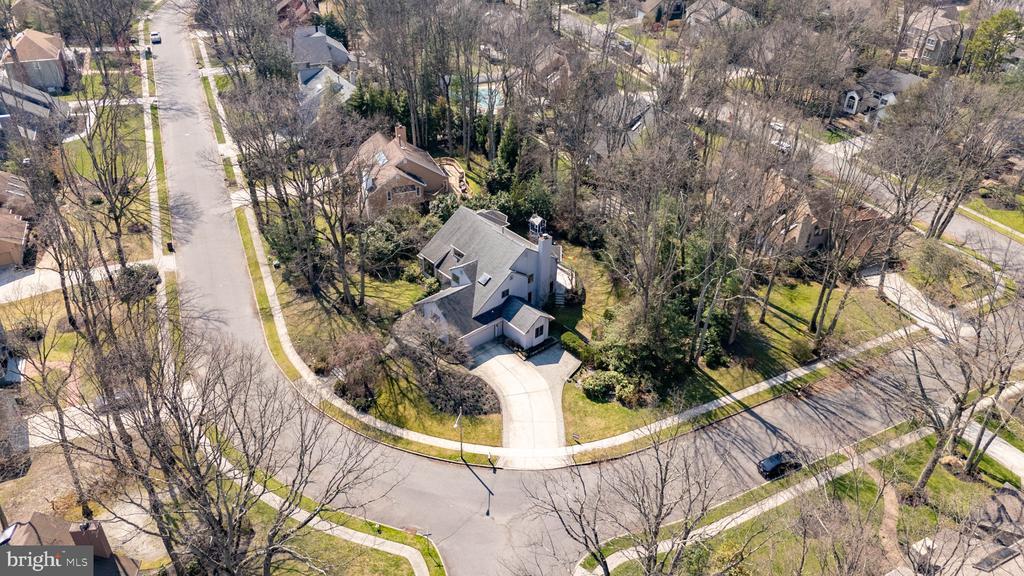 24 YORKSHIRE DRIVE