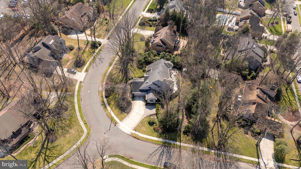 24 YORKSHIRE DRIVE