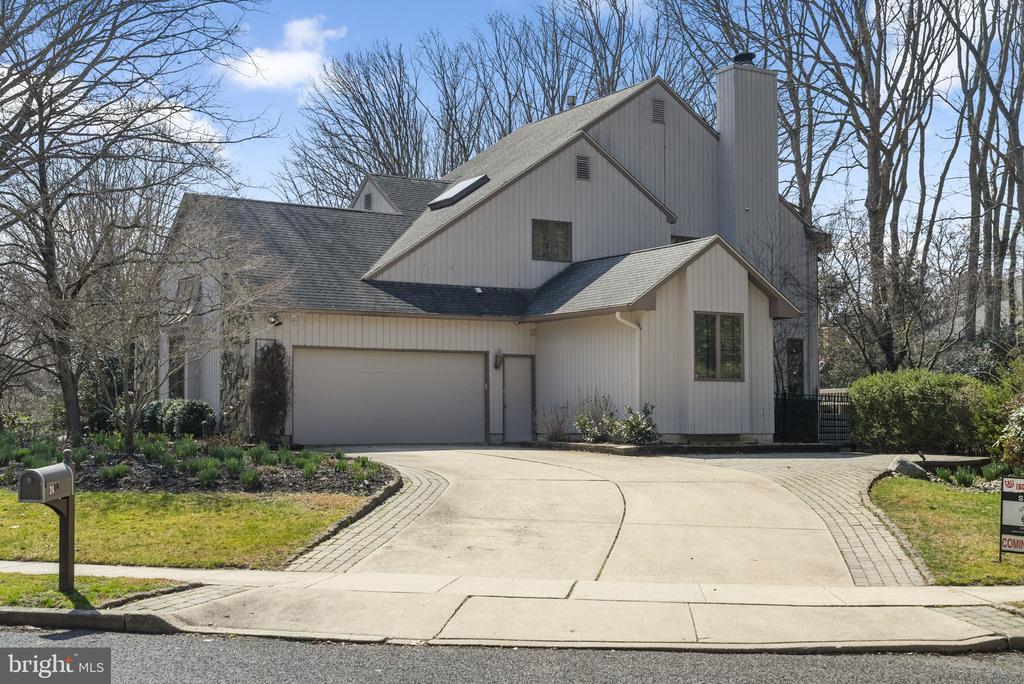 24 YORKSHIRE DRIVE