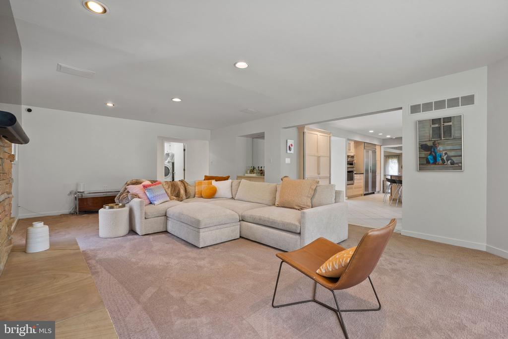 24 YORKSHIRE DRIVE