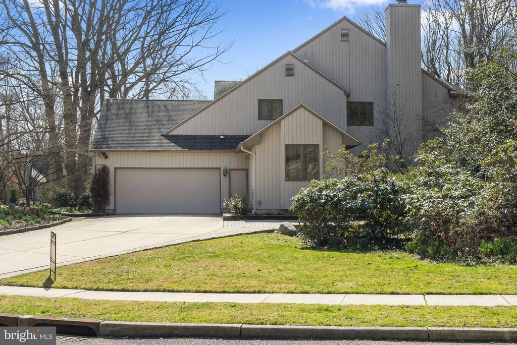 24 YORKSHIRE DRIVE