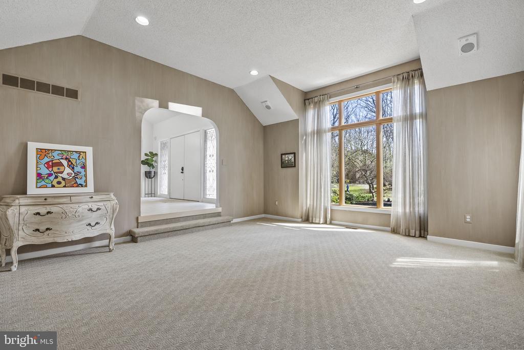 24 YORKSHIRE DRIVE