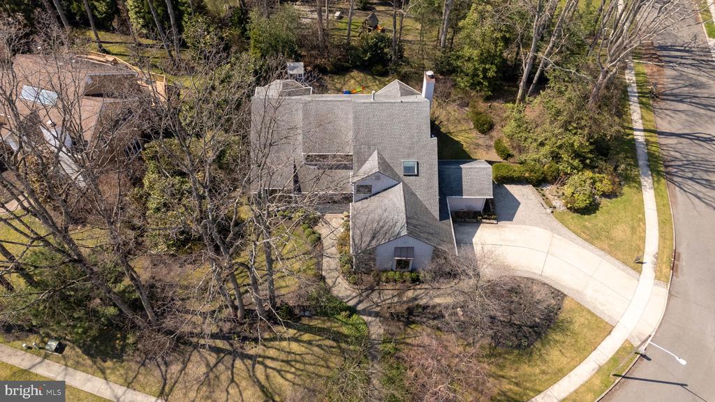 24 YORKSHIRE DRIVE